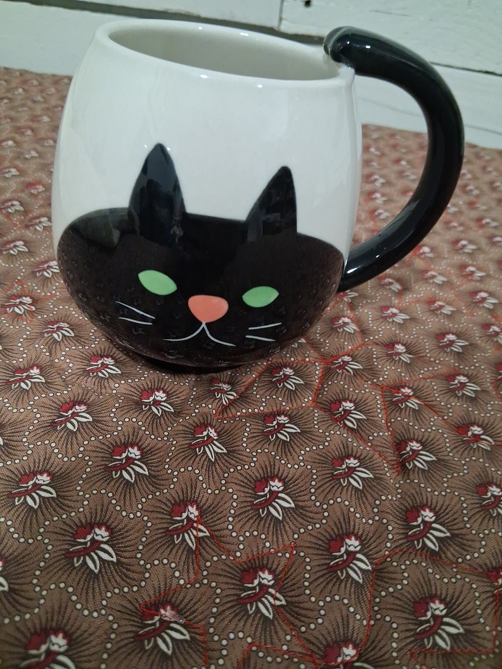 Cat Face Ceramic Mug - Black and White